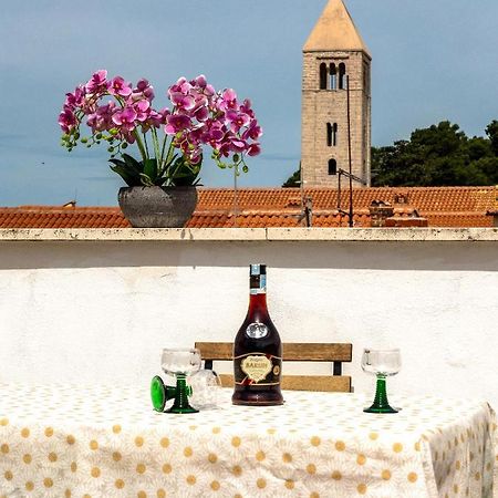 Luise - Four Towers Apartments Rab Town Esterno foto