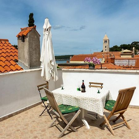 Luise - Four Towers Apartments Rab Town Esterno foto