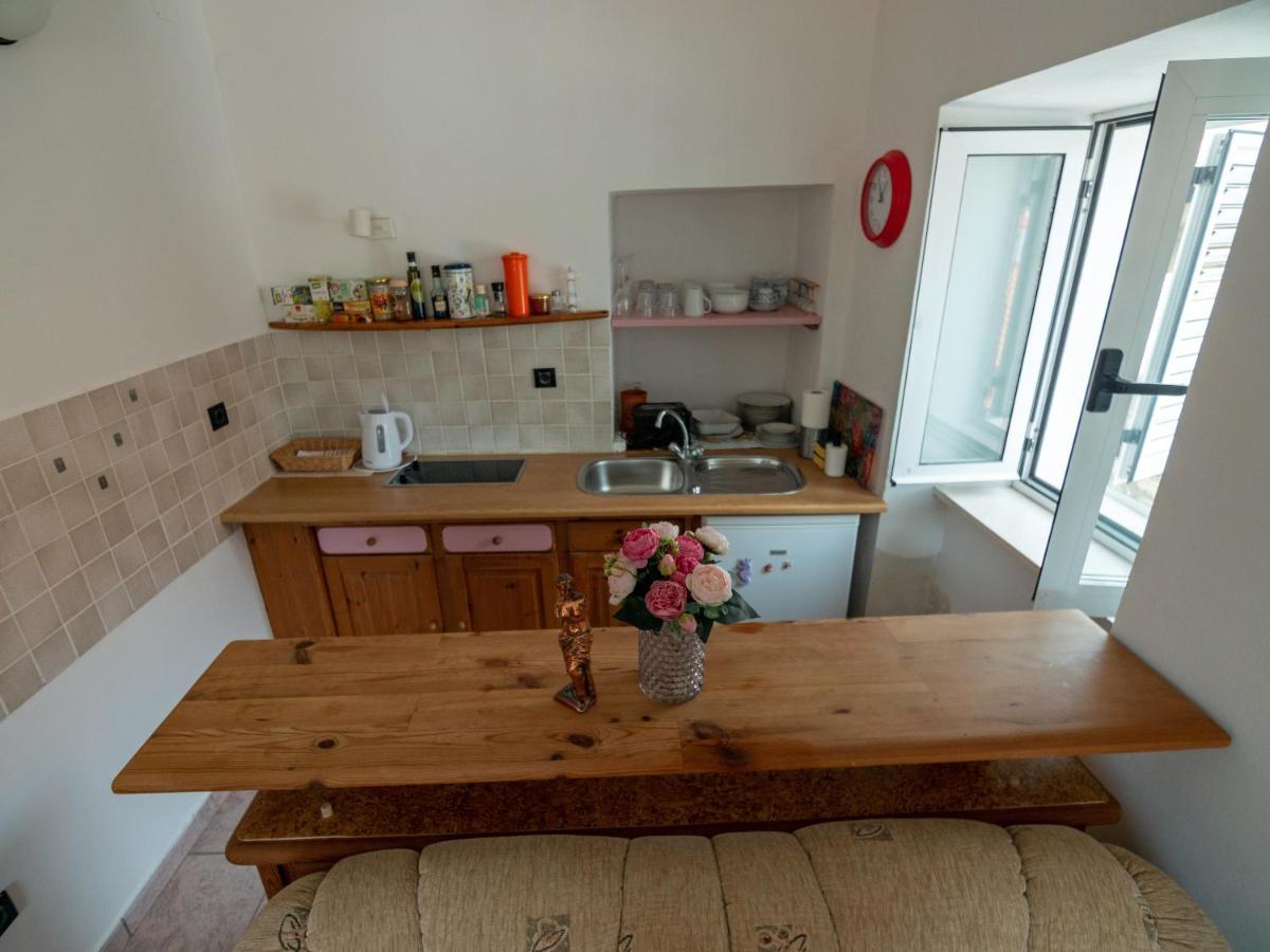 Luise - Four Towers Apartments Rab Town Esterno foto