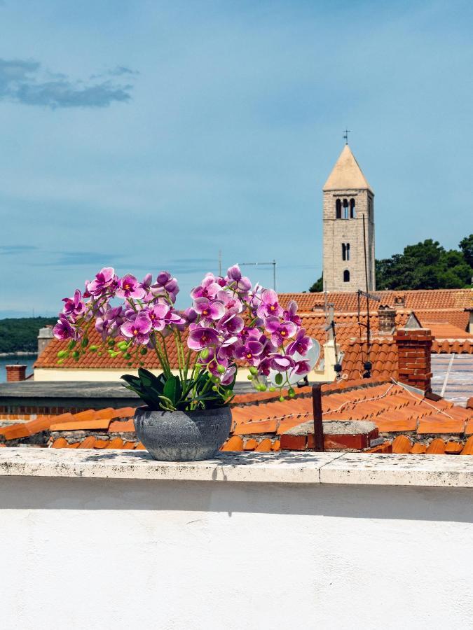 Luise - Four Towers Apartments Rab Town Esterno foto